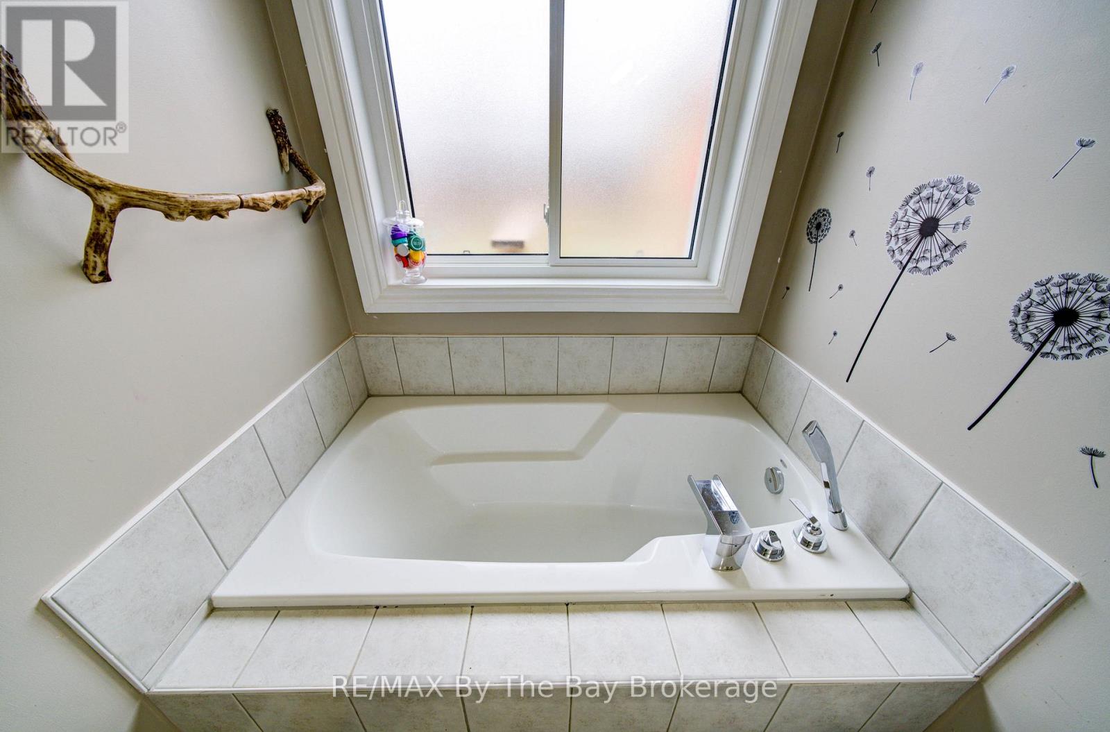 229 Atkinson Street, Clearview, Ontario  L0M 1S0 - Photo 12 - S13220868