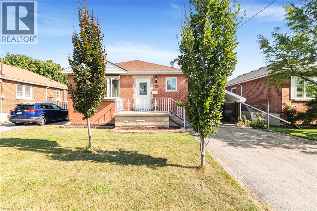 33 Alderney Avenue, Hamilton, Ontario  L9A 2A6 - Photo 2 - 40835247