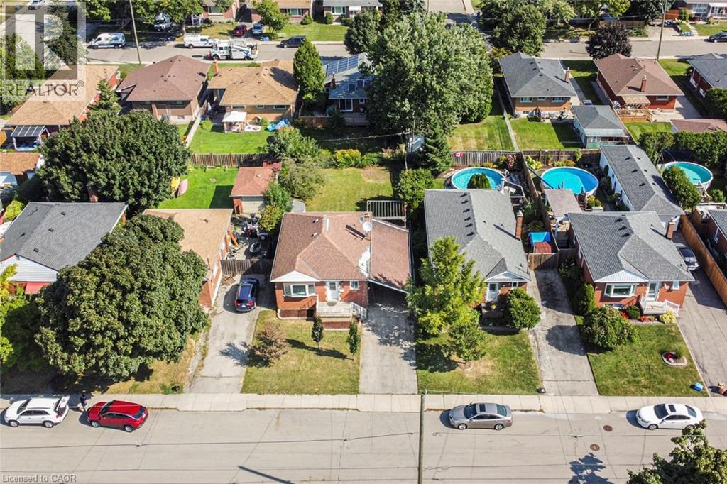 33 Alderney Avenue, Hamilton, Ontario  L9A 2A6 - Photo 3 - 40835247