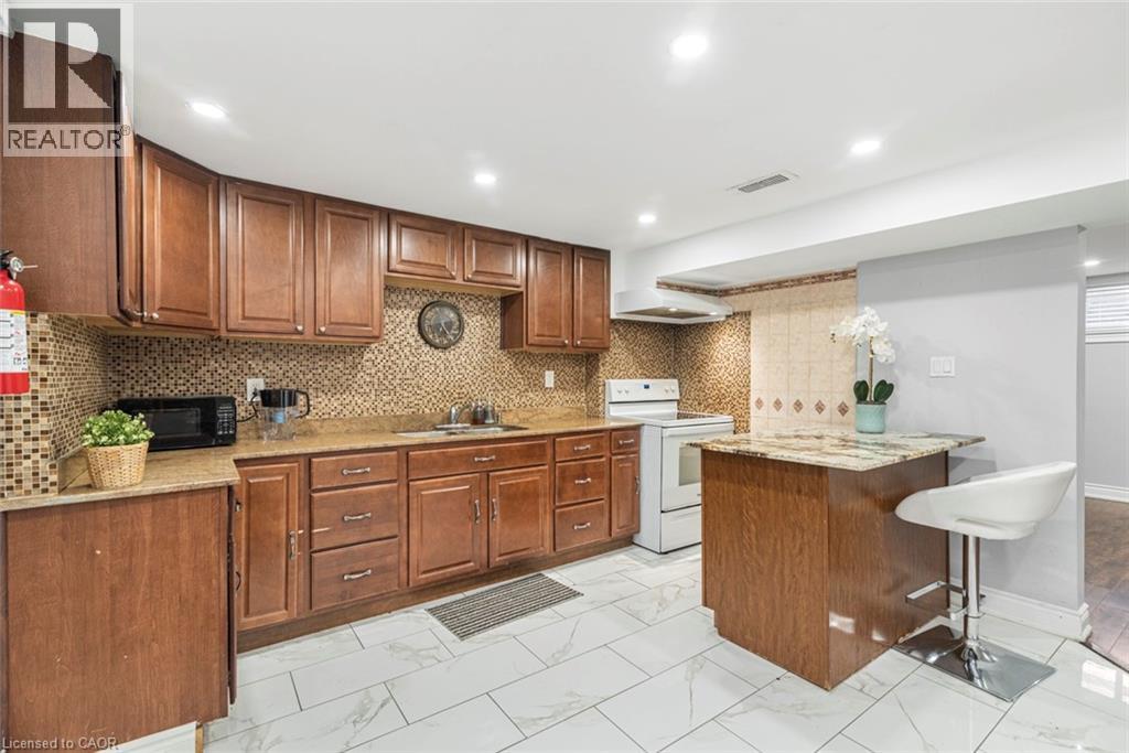 33 Alderney Avenue, Hamilton, Ontario  L9A 2A6 - Photo 34 - 40835247
