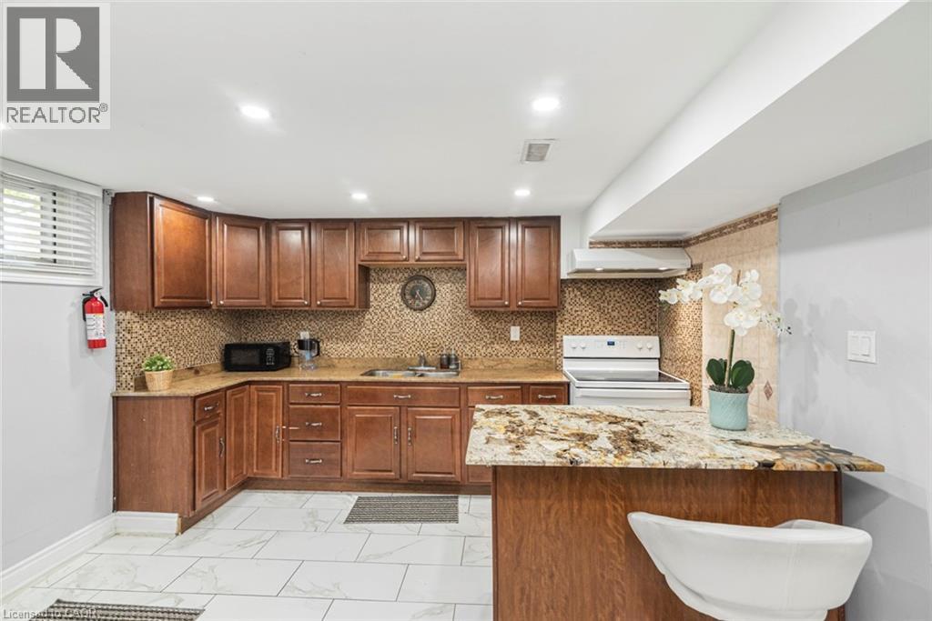 33 Alderney Avenue, Hamilton, Ontario  L9A 2A6 - Photo 37 - 40835247