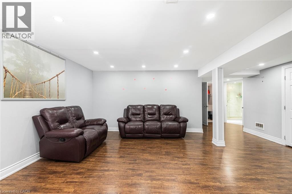 33 Alderney Avenue, Hamilton, Ontario  L9A 2A6 - Photo 40 - 40835247