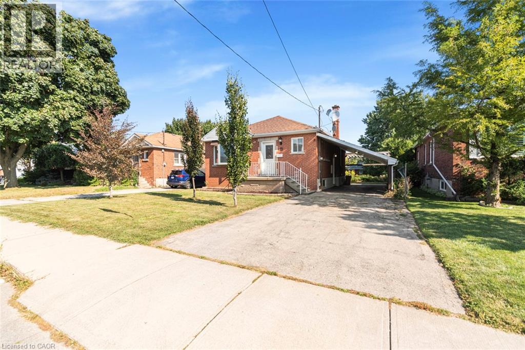 33 Alderney Avenue, Hamilton, Ontario  L9A 2A6 - Photo 6 - 40835247