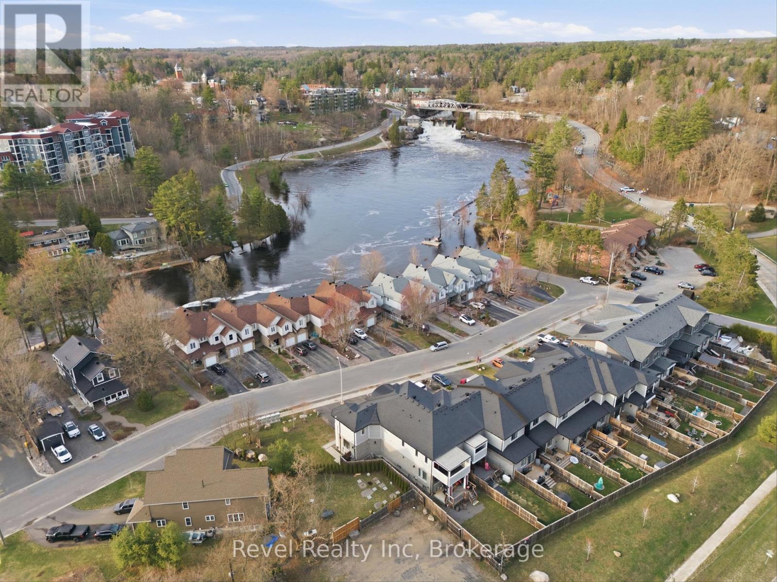 181 Anglo Street, Bracebridge, Ontario  P1L 2H3 - Photo 3 - X13221026