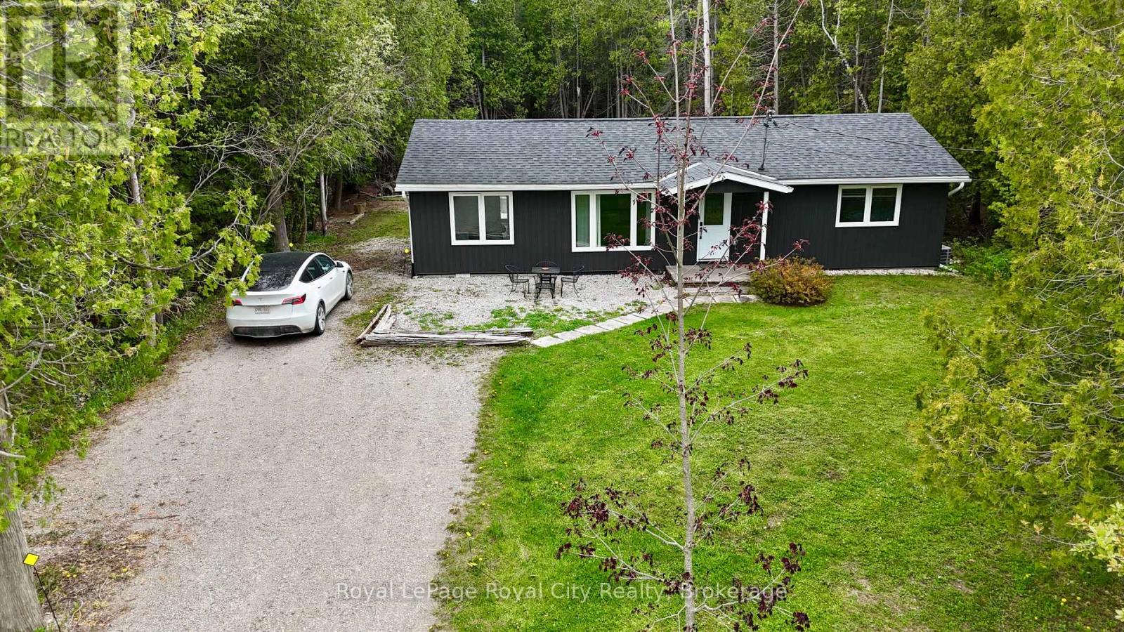 7221 6 Highway, Northern Bruce Peninsula, Ontario  N0H 2R0 - Photo 2 - X13221038