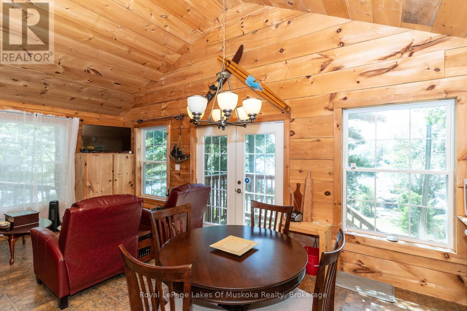 1 Island 2sl Island, Gravenhurst, Ontario  P1P 1R1 - Photo 12 - X13221062