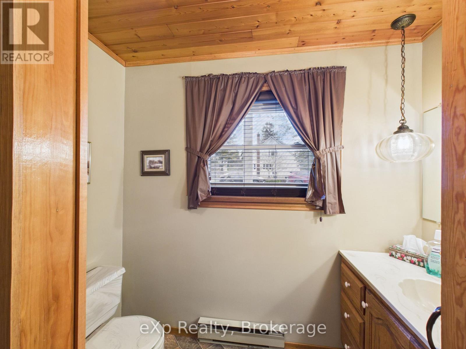 303 Mary Street, Brockton, Ontario  N0G 2V0 - Photo 23 - X13221304