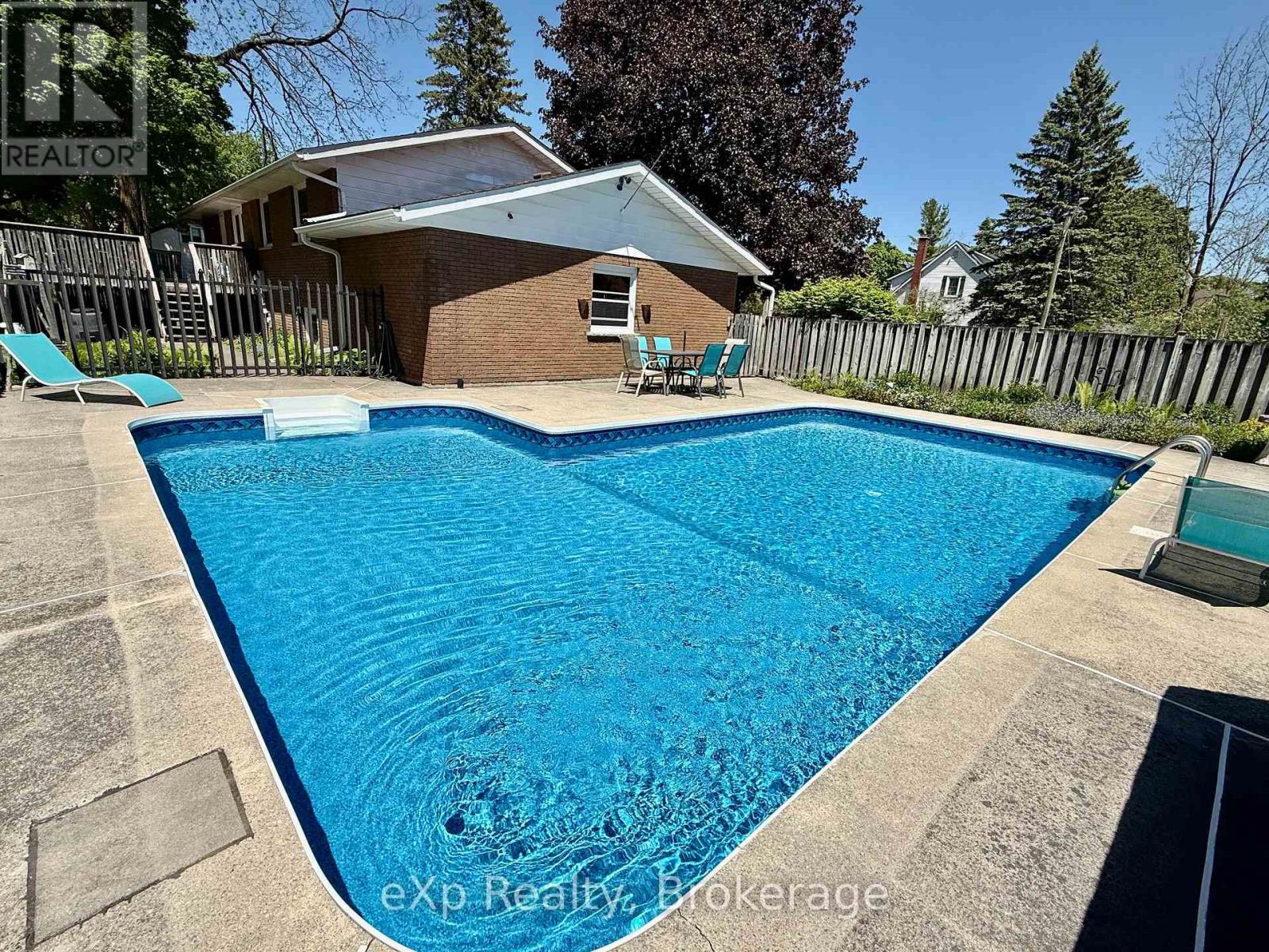 303 Mary Street, Brockton, Ontario  N0G 2V0 - Photo 30 - X13221304