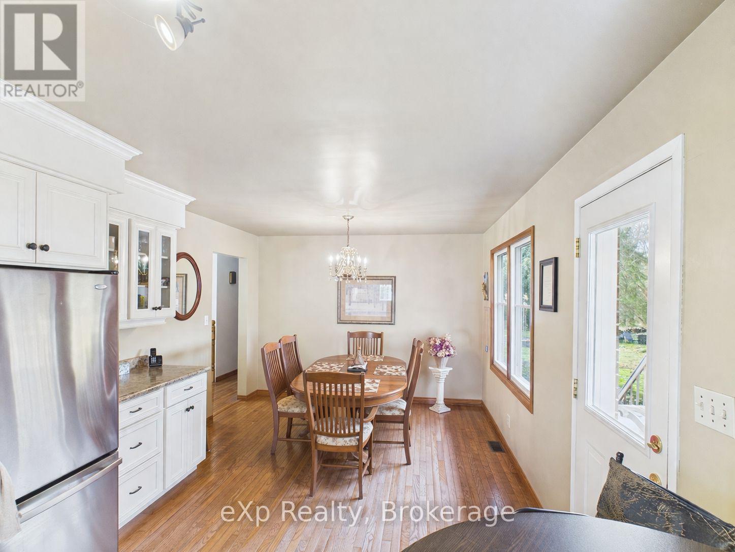 303 Mary Street, Brockton, Ontario  N0G 2V0 - Photo 8 - X13221304