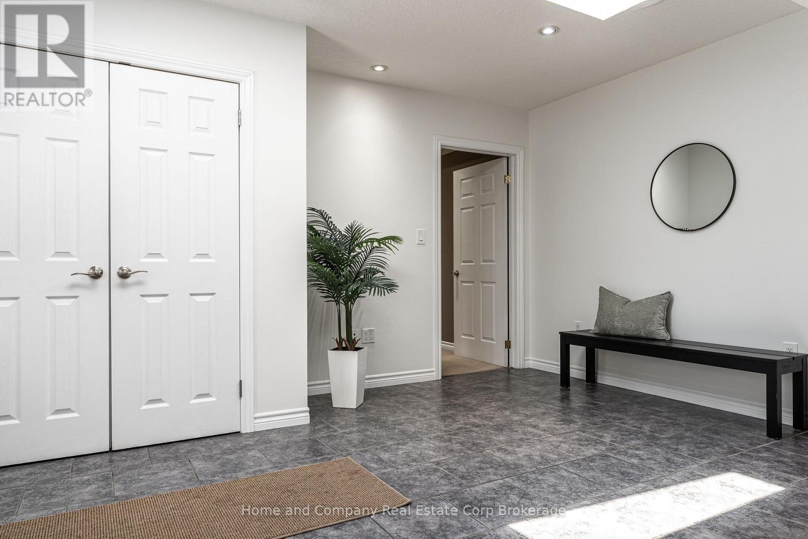 50 Dufferin Street, Stratford, Ontario  N5A 2G5 - Photo 11 - X13221524