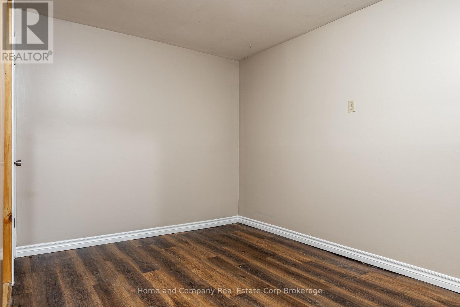 50 Dufferin Street, Stratford, Ontario  N5A 2G5 - Photo 33 - X13221524