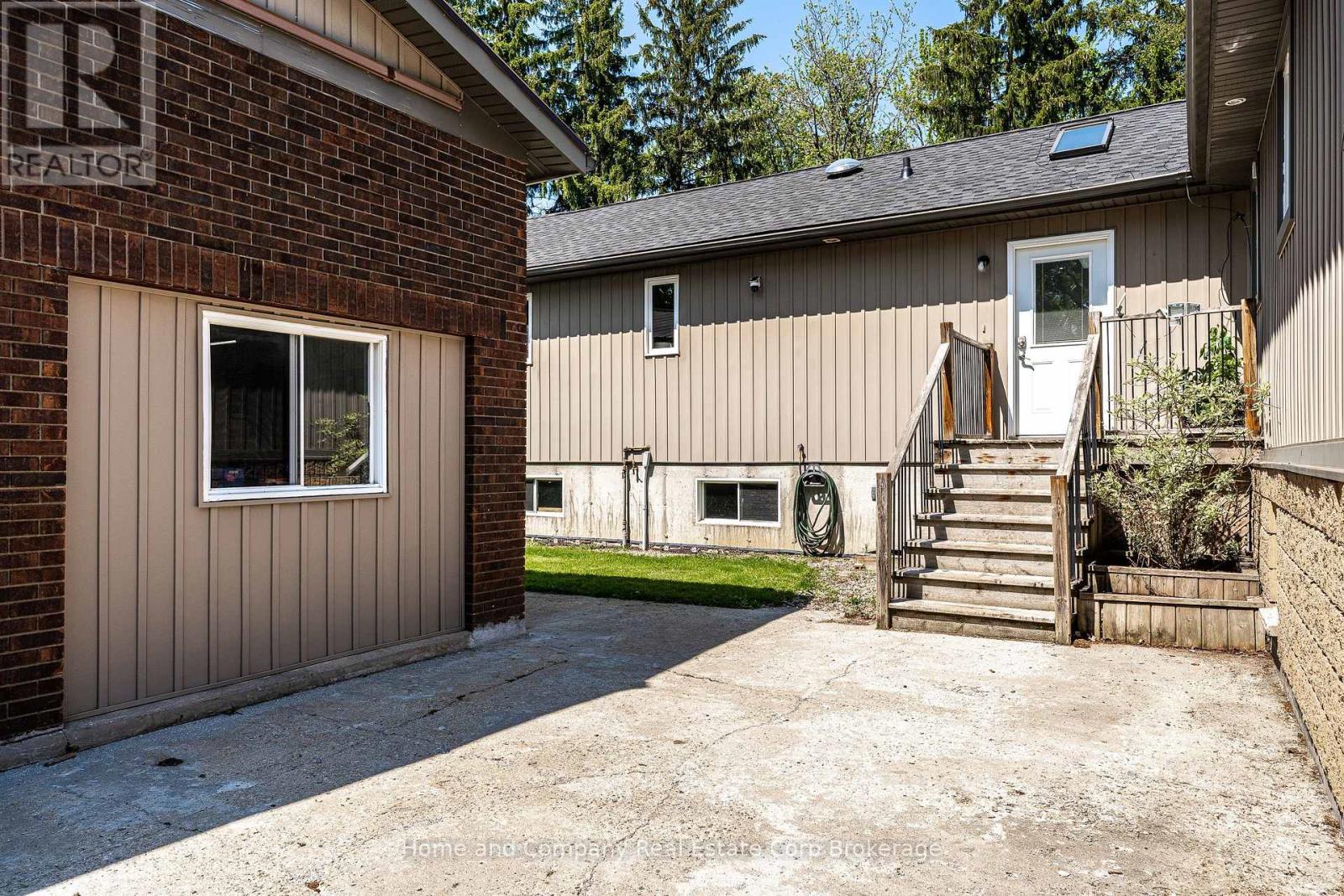 50 Dufferin Street, Stratford, Ontario  N5A 2G5 - Photo 38 - X13221524