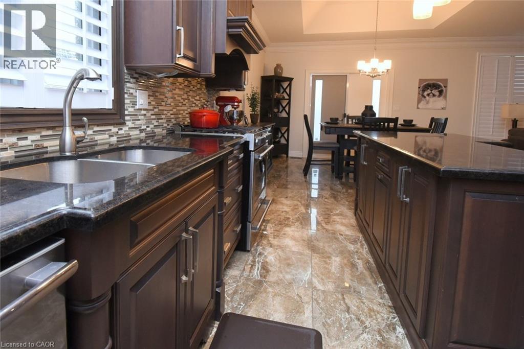 708 Winston Road, Grimsby, Ontario  L3M 4E8 - Photo 14 - 40835235