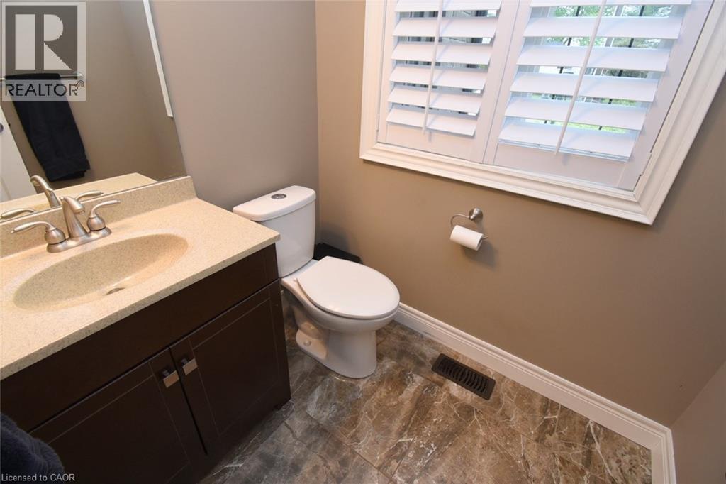708 Winston Road, Grimsby, Ontario  L3M 4E8 - Photo 16 - 40835235