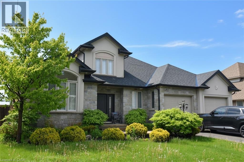 708 Winston Road, Grimsby, Ontario  L3M 4E8 - Photo 2 - 40835235