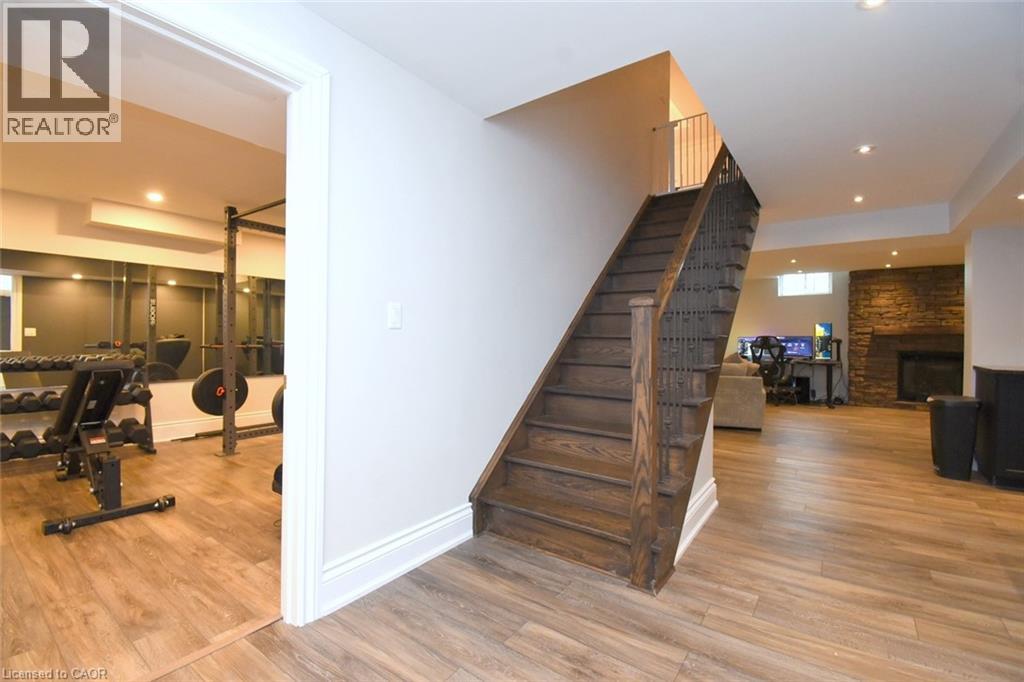 708 Winston Road, Grimsby, Ontario  L3M 4E8 - Photo 31 - 40835235