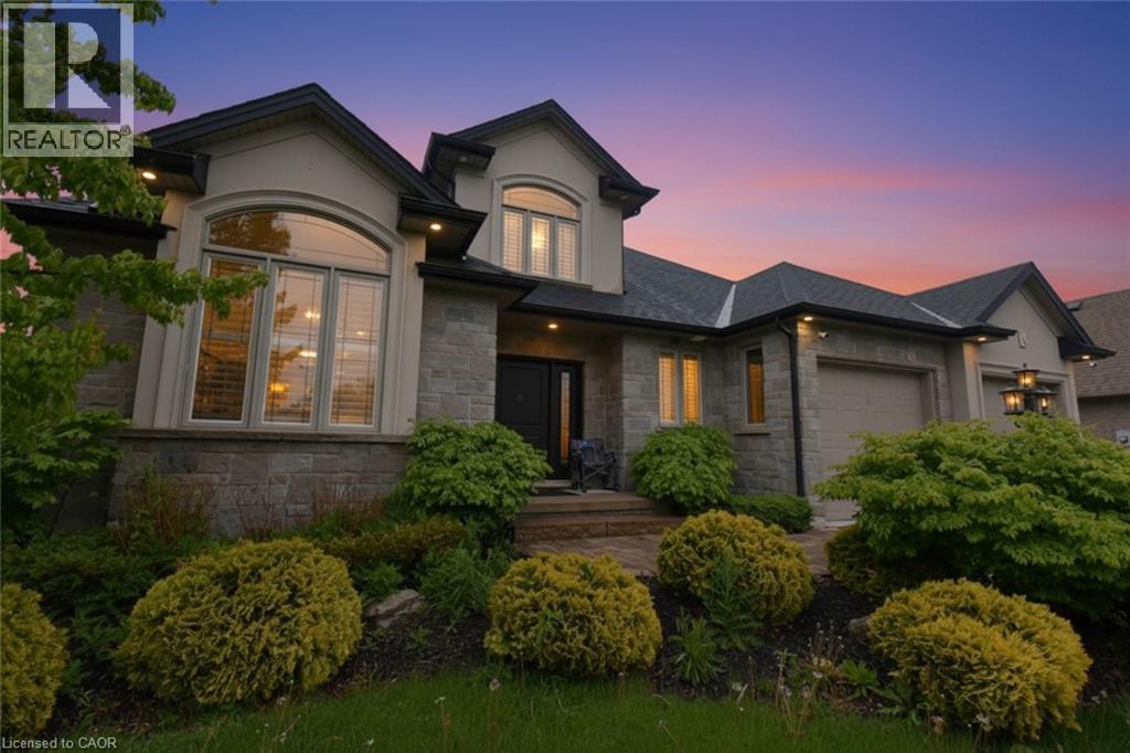 708 Winston Road, Grimsby, Ontario  L3M 4E8 - Photo 4 - 40835235