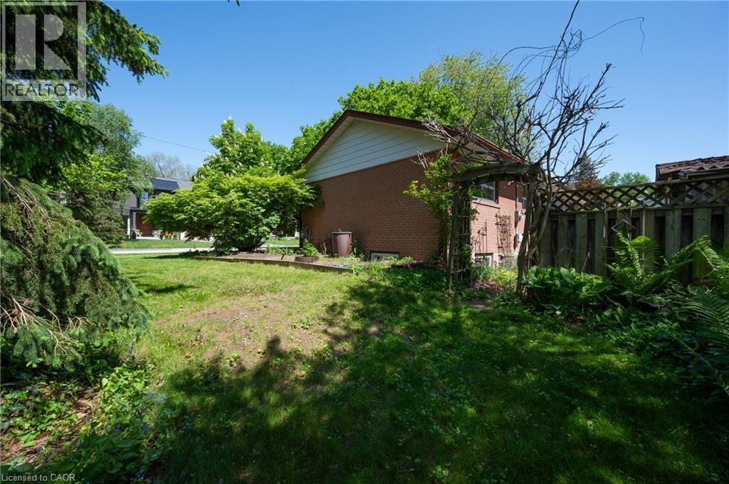 1304 Avon Crescent, Oakville, Ontario  L6J 2T7 - Photo 8 - 40835285