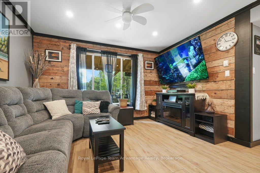12a Victoria Avenue, Parry Sound, Ontario  P2A 2C1 - Photo 21 - X13221694