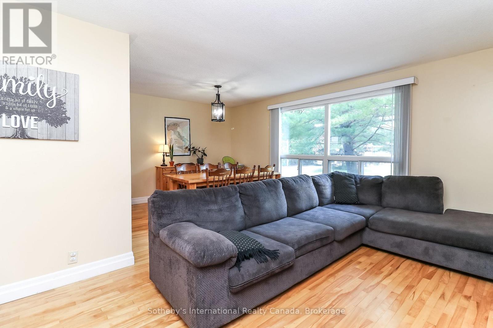33 Parkwood Drive, Wasaga Beach, Ontario  L9Z 2T2 - Photo 10 - S13221840
