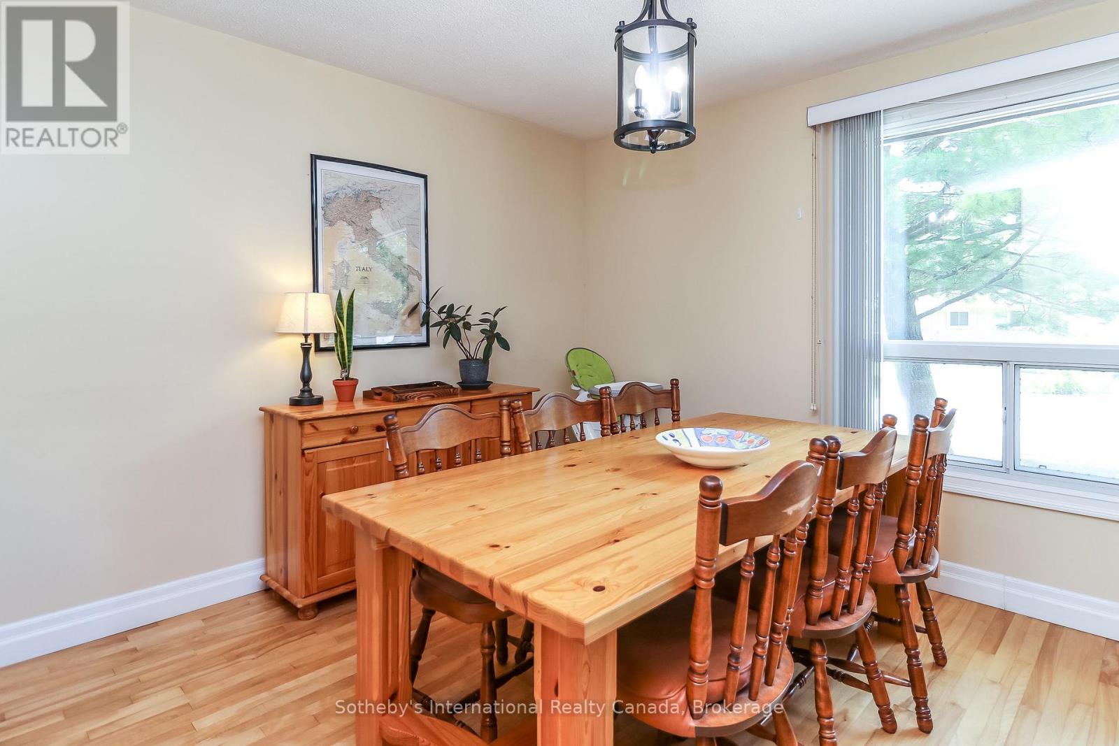33 Parkwood Drive, Wasaga Beach, Ontario  L9Z 2T2 - Photo 11 - S13221840