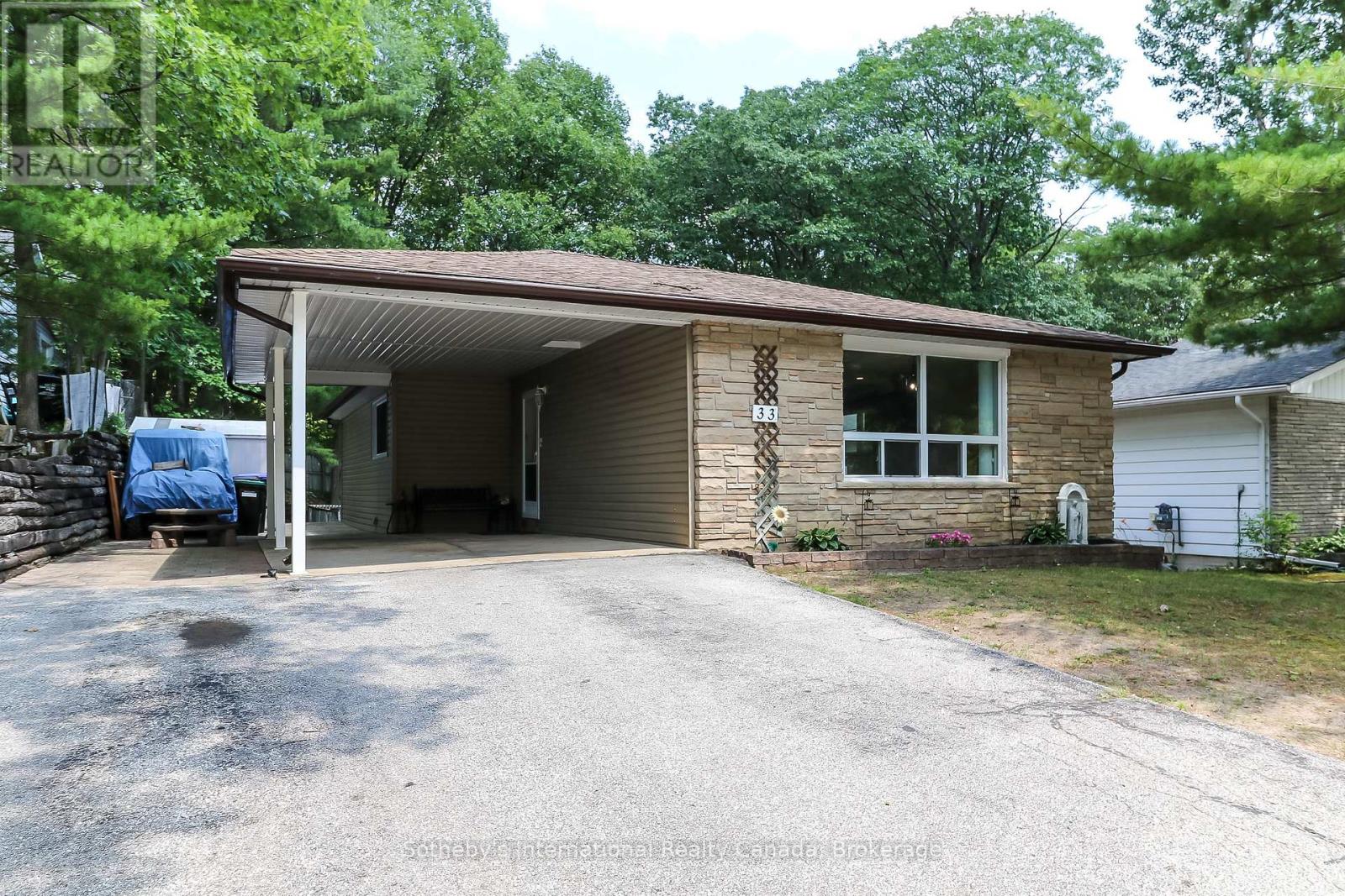 33 Parkwood Drive, Wasaga Beach, Ontario  L9Z 2T2 - Photo 3 - S13221840