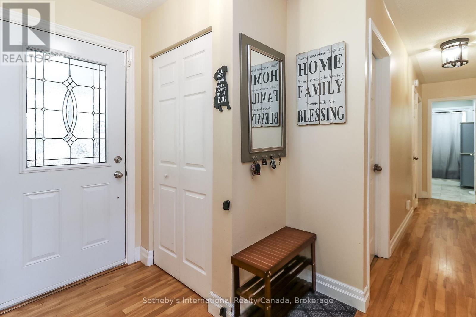 33 Parkwood Drive, Wasaga Beach, Ontario  L9Z 2T2 - Photo 7 - S13221840