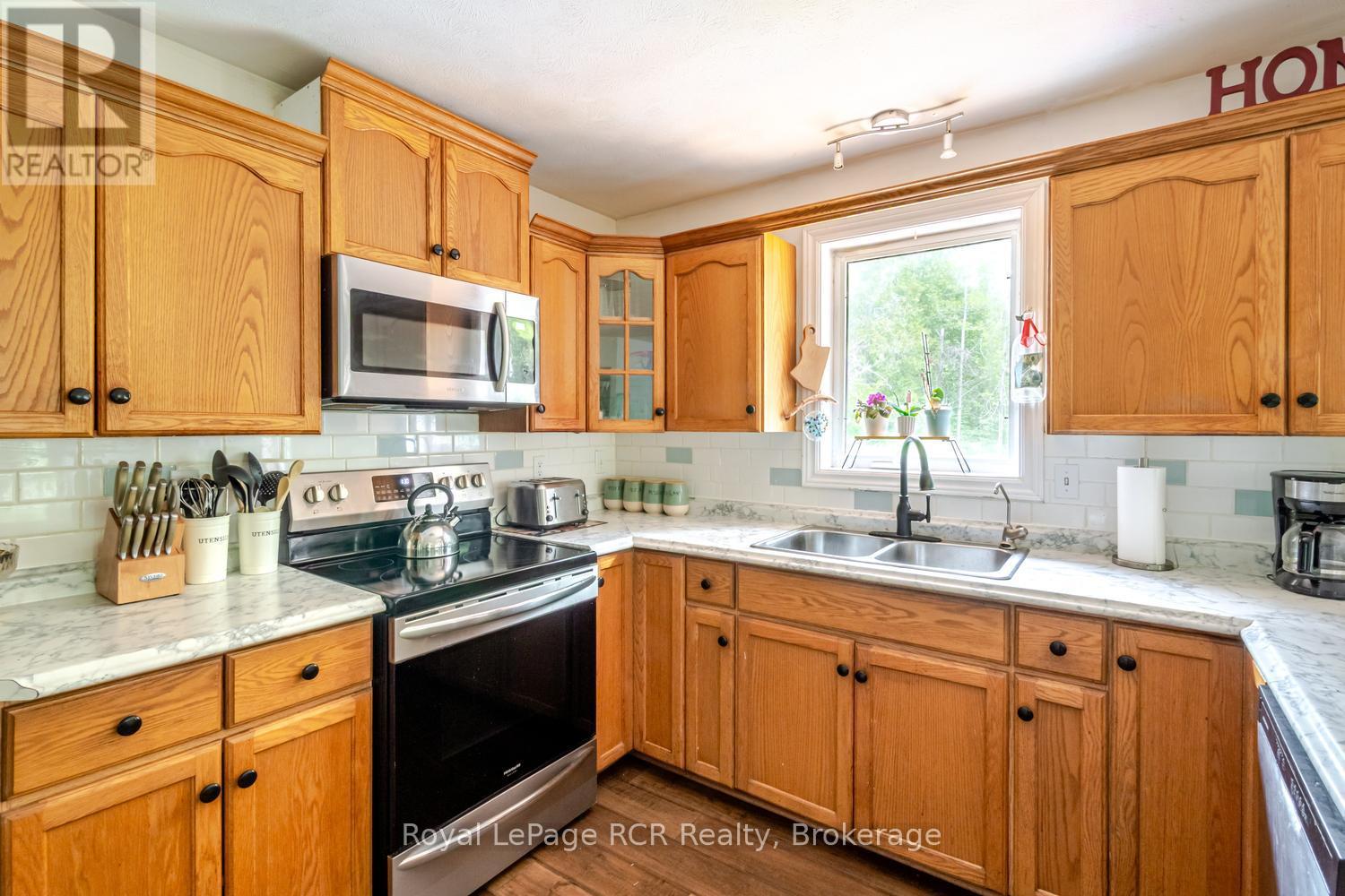 55 Shamrock Boulevard, South Bruce Peninsula, Ontario  N0H 2T0 - Photo 15 - X13221878