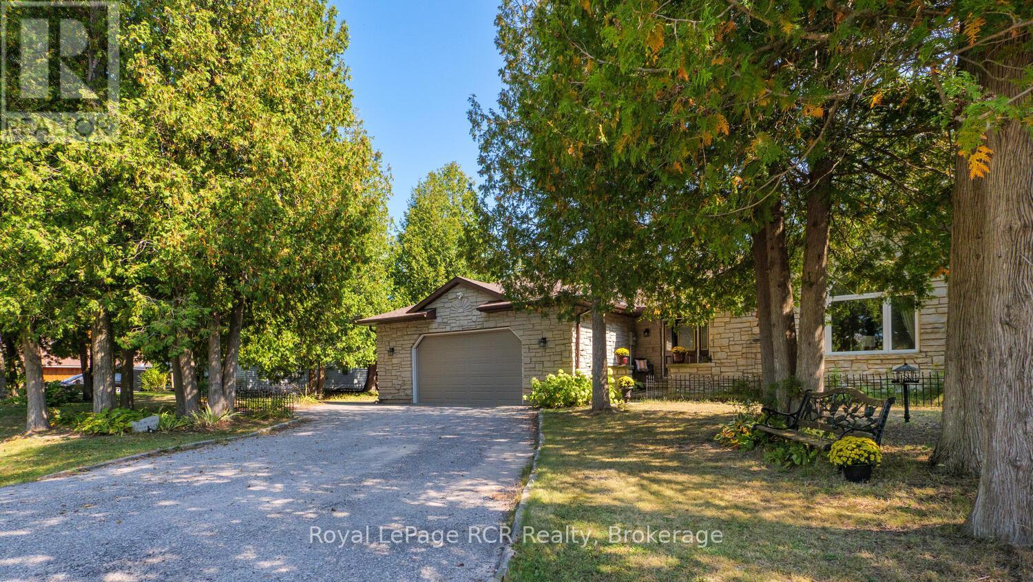 55 Shamrock Boulevard, South Bruce Peninsula, Ontario  N0H 2T0 - Photo 2 - X13221878