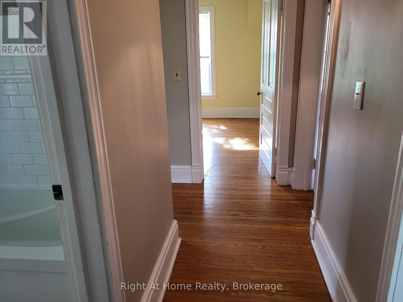 12 Mercer Street, Stratford, Ontario  N5A 6J4 - Photo 15 - X13222428