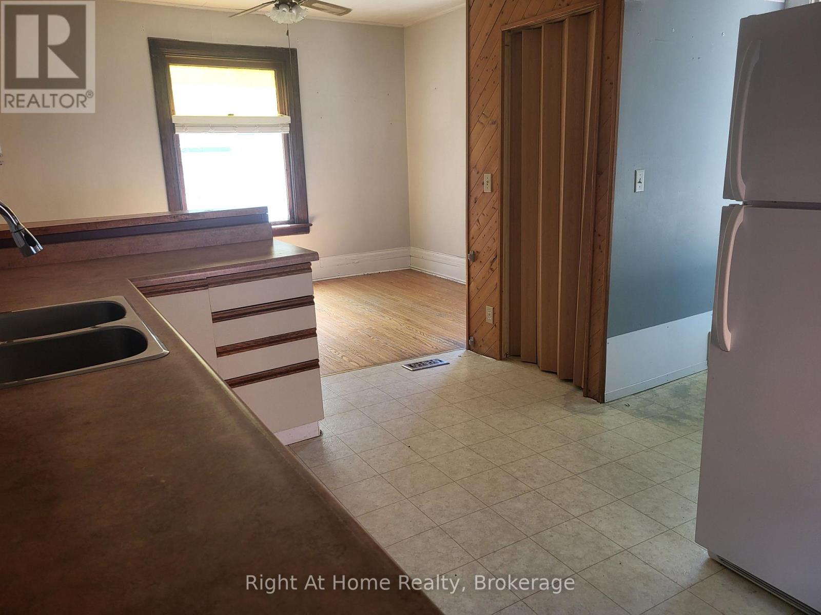 12 Mercer Street, Stratford, Ontario  N5A 6J4 - Photo 16 - X13222428