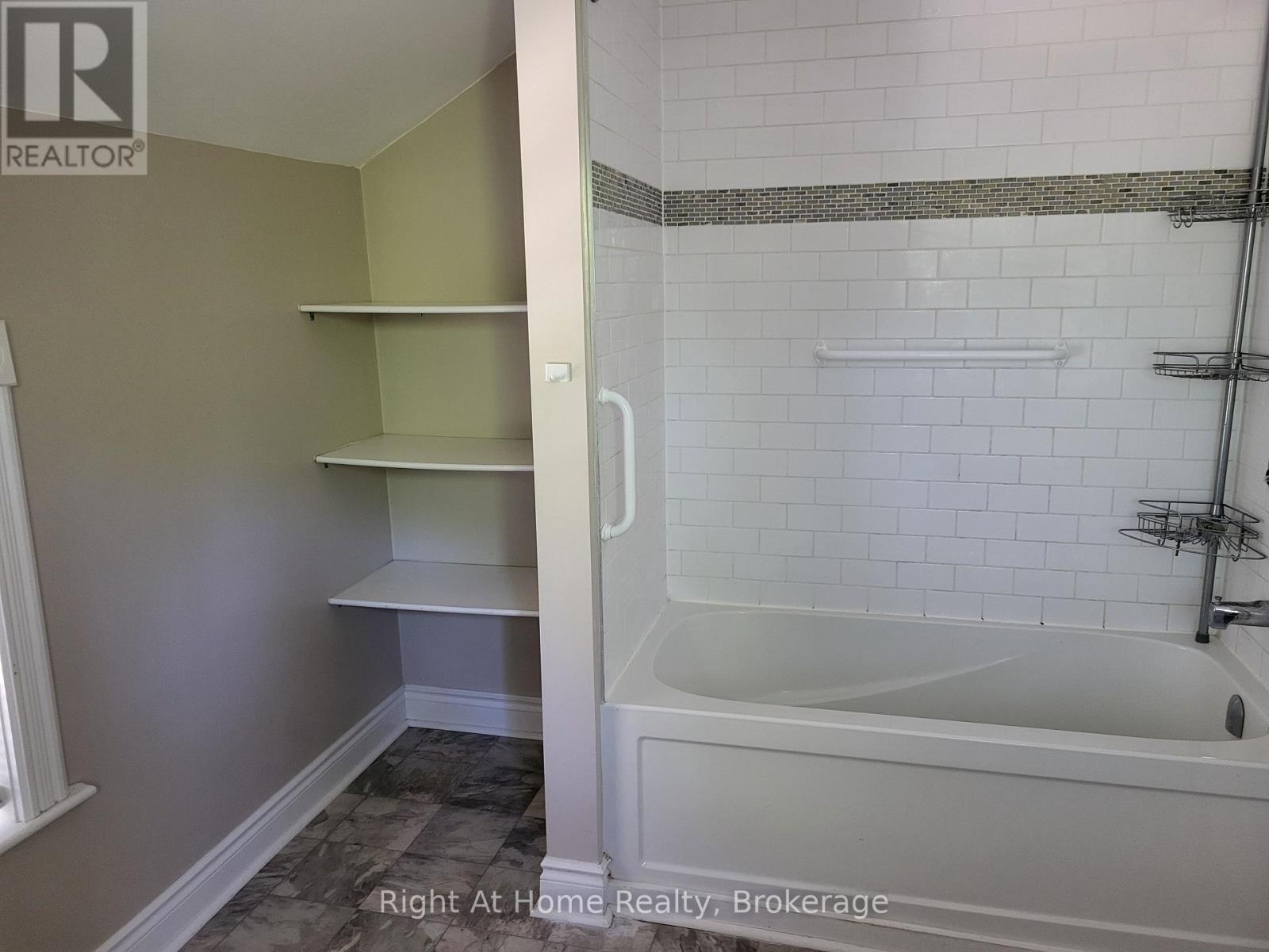 12 Mercer Street, Stratford, Ontario  N5A 6J4 - Photo 17 - X13222428