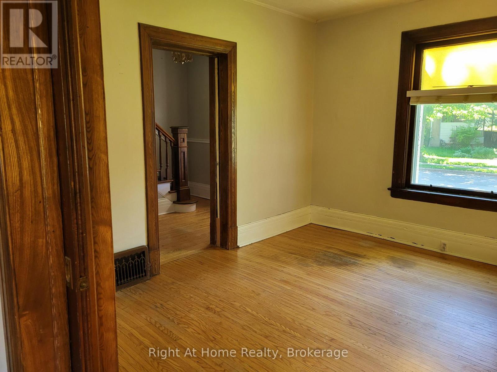 12 Mercer Street, Stratford, Ontario  N5A 6J4 - Photo 6 - X13222428