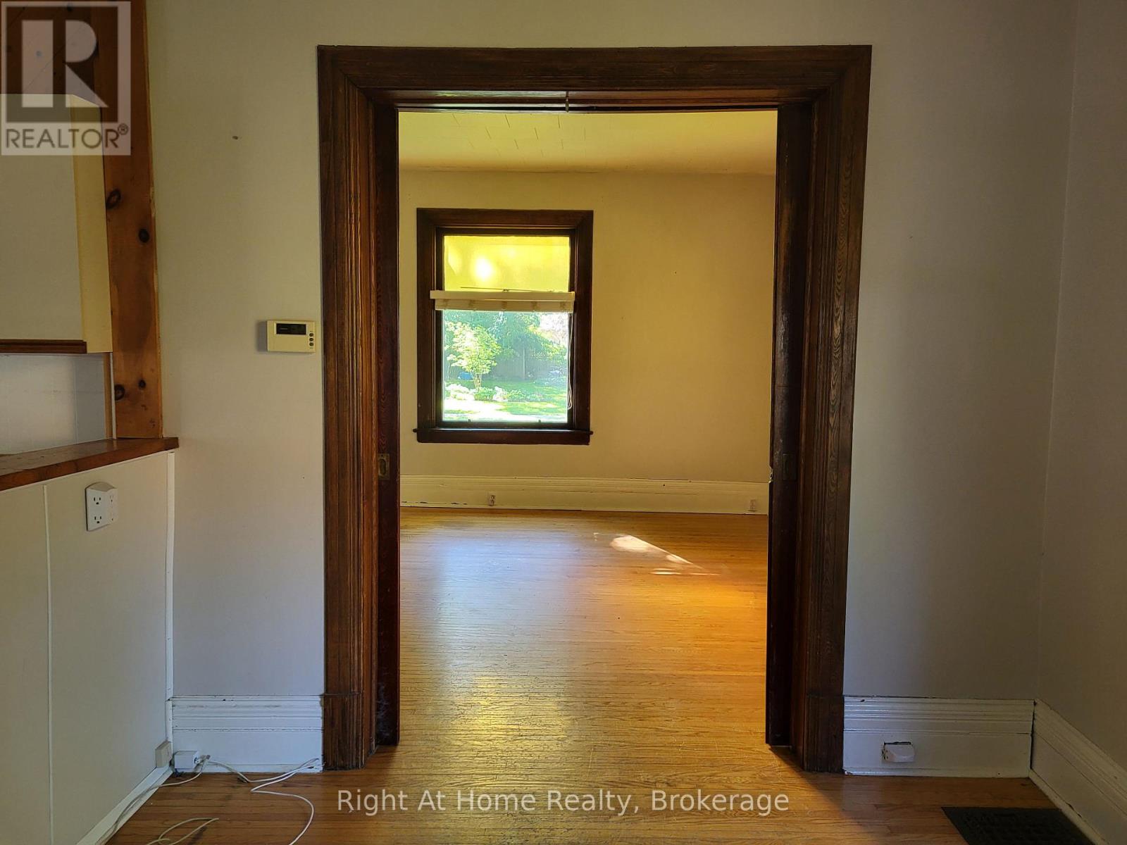 12 Mercer Street, Stratford, Ontario  N5A 6J4 - Photo 7 - X13222428