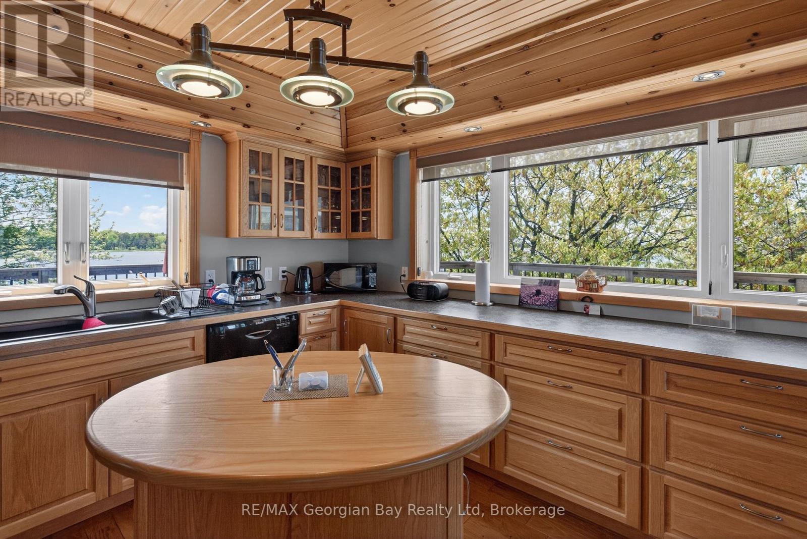 185 Picnic Island Road, Georgian Bay, Ontario  L0K 1S0 - Photo 13 - X13222438