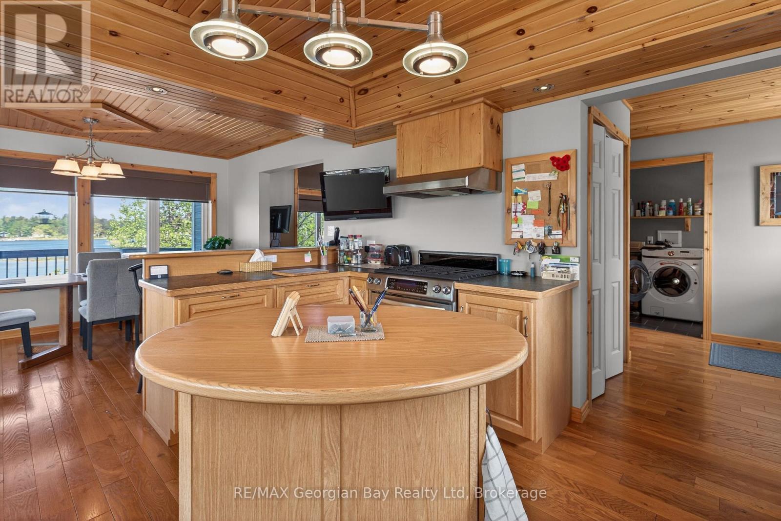 185 Picnic Island Road, Georgian Bay, Ontario  L0K 1S0 - Photo 16 - X13222438
