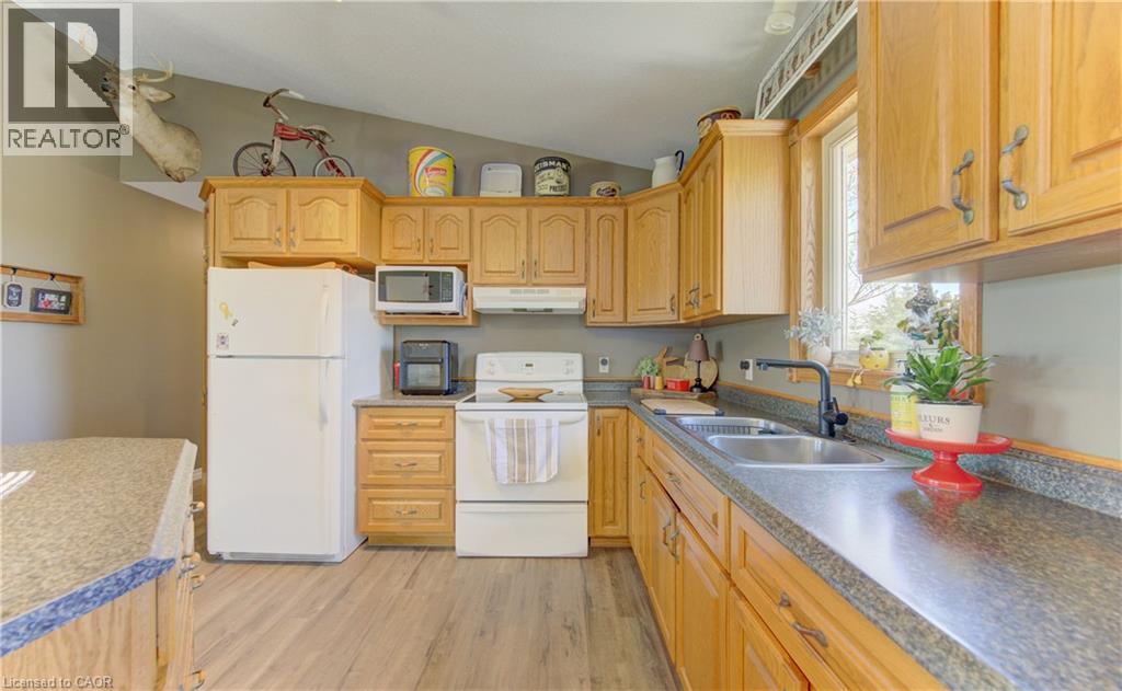 44555 Harriston Road, Gorrie, Ontario  N0G 1X0 - Photo 10 - 40834840