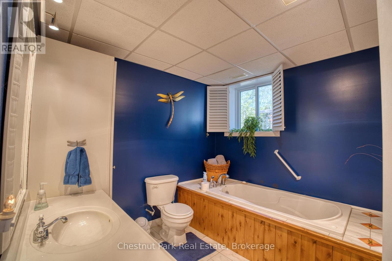 156 Miller Lake Shore Road, Northern Bruce Peninsula, Ontario  N0H 1Z0 - Photo 13 - X13222754