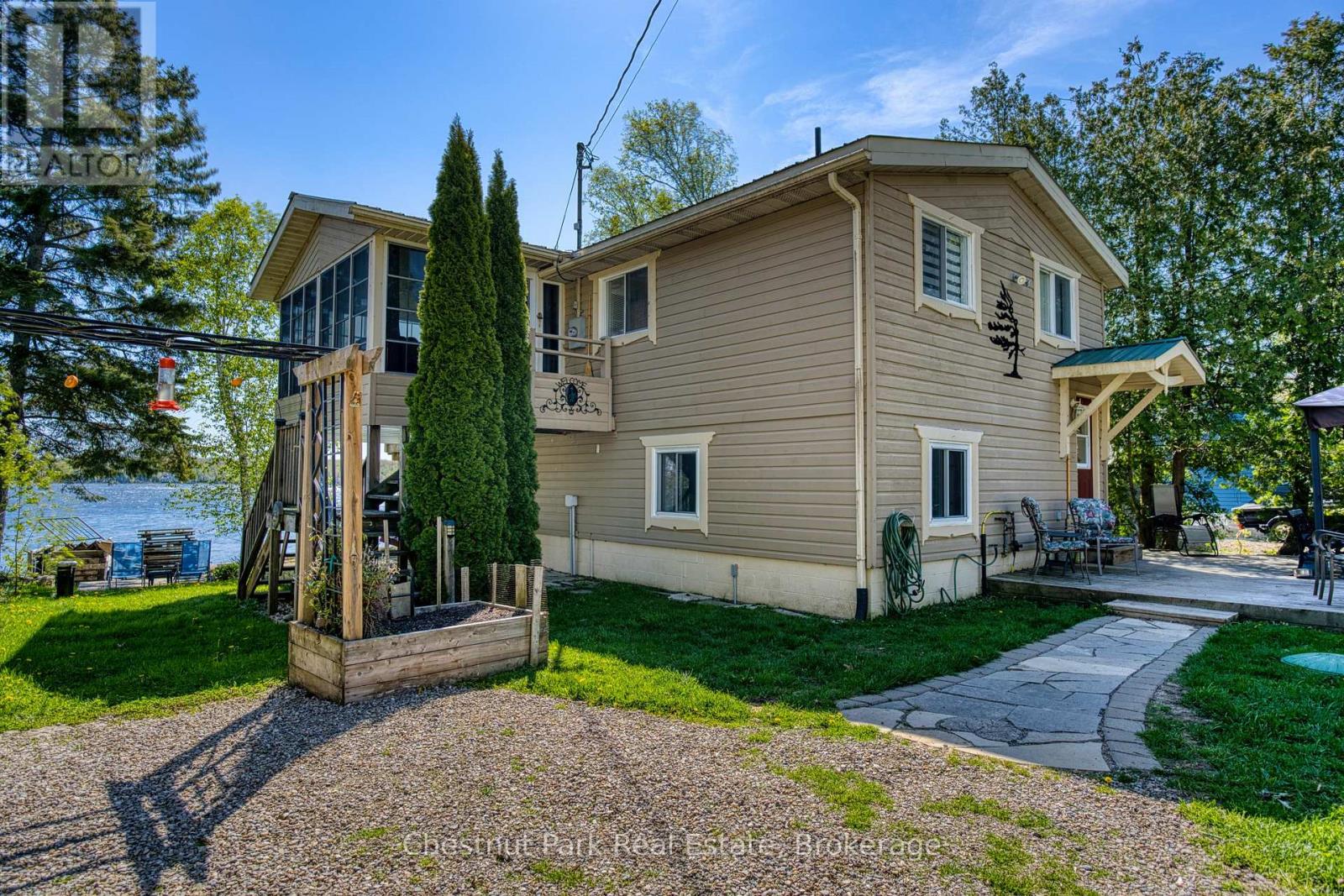 156 Miller Lake Shore Road, Northern Bruce Peninsula, Ontario  N0H 1Z0 - Photo 2 - X13222754