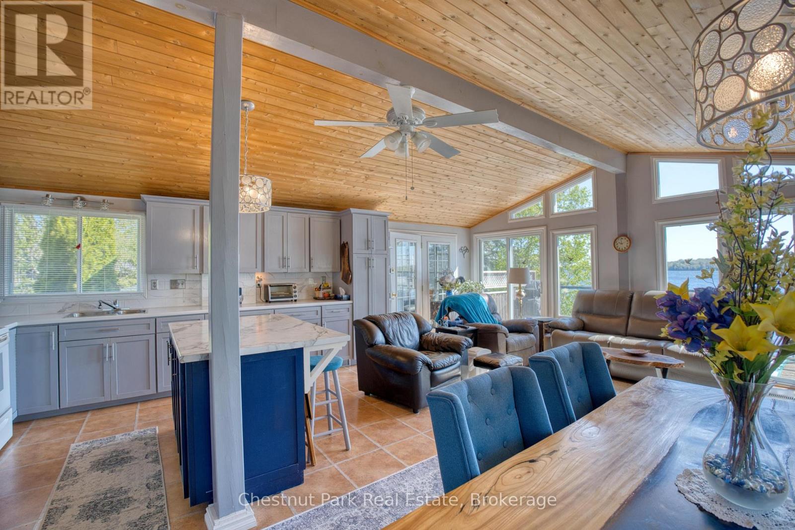 156 Miller Lake Shore Road, Northern Bruce Peninsula, Ontario  N0H 1Z0 - Photo 4 - X13222754