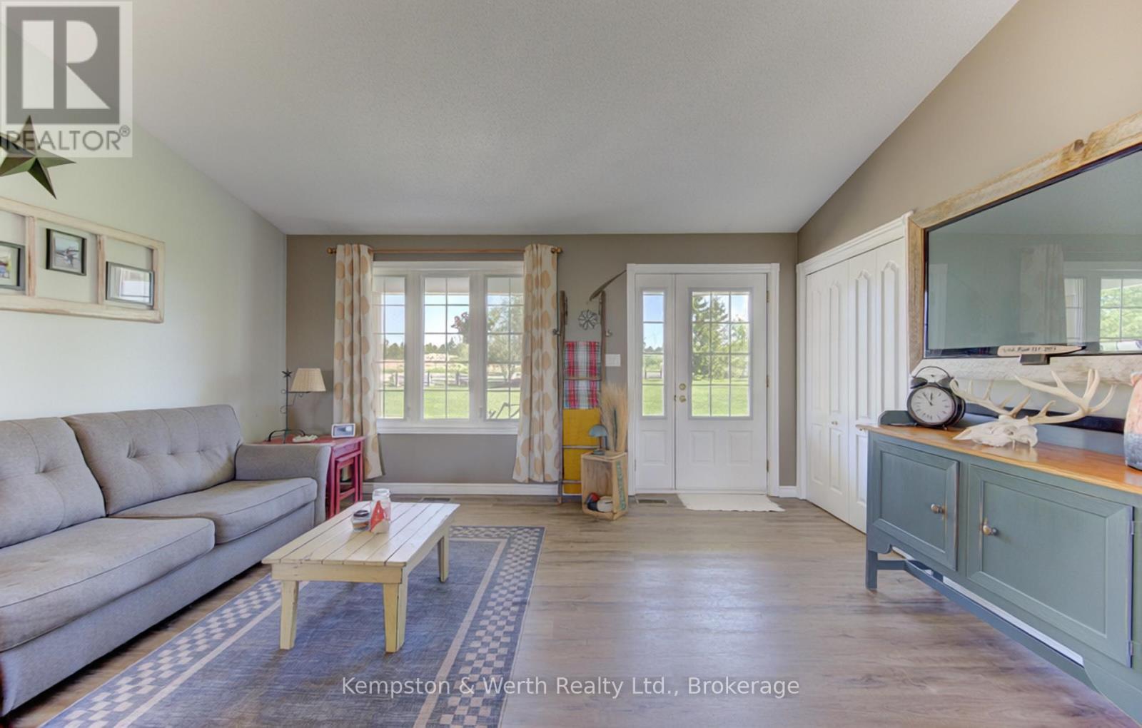 44555 Harriston Road, Howick, Ontario  N0G 1X0 - Photo 5 - X13222776