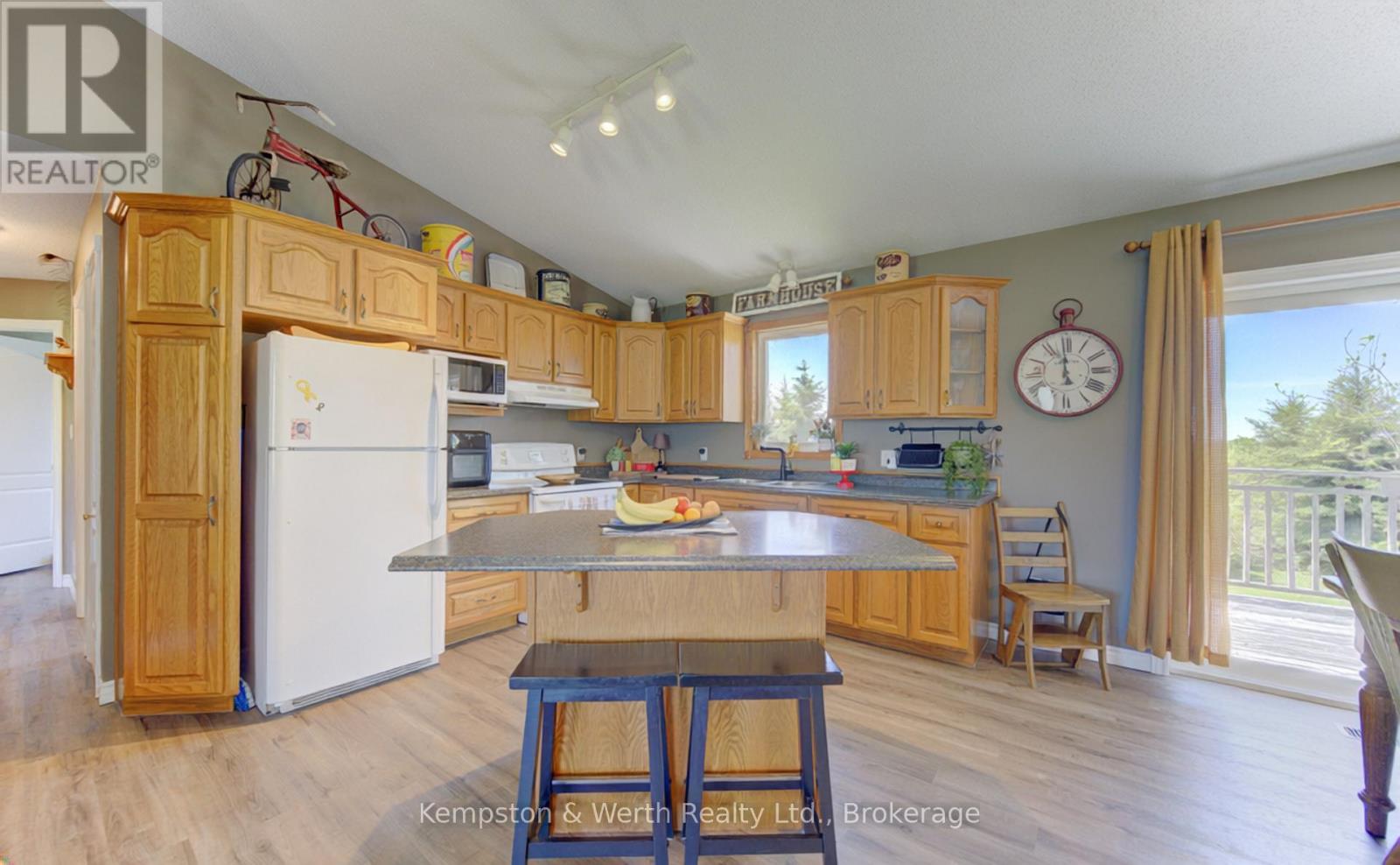 44555 Harriston Road, Howick, Ontario  N0G 1X0 - Photo 9 - X13222776