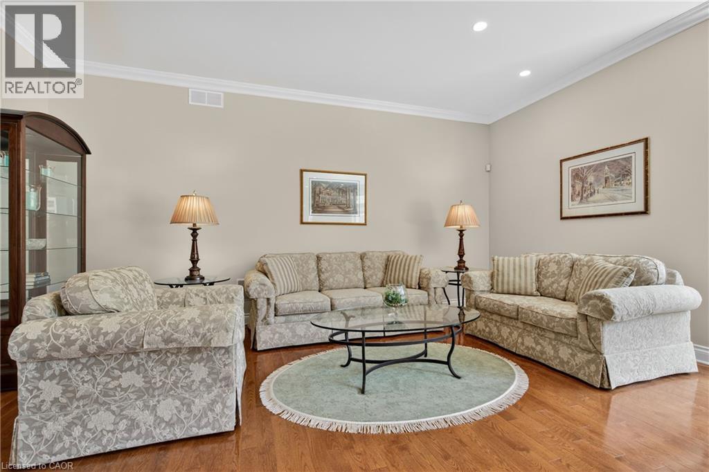 6786 Christine Court, Niagara Falls, Ontario  L2J 4L6 - Photo 8 - 40835418