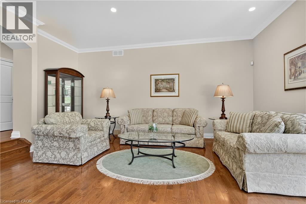 6786 Christine Court, Niagara Falls, Ontario  L2J 4L6 - Photo 9 - 40835418