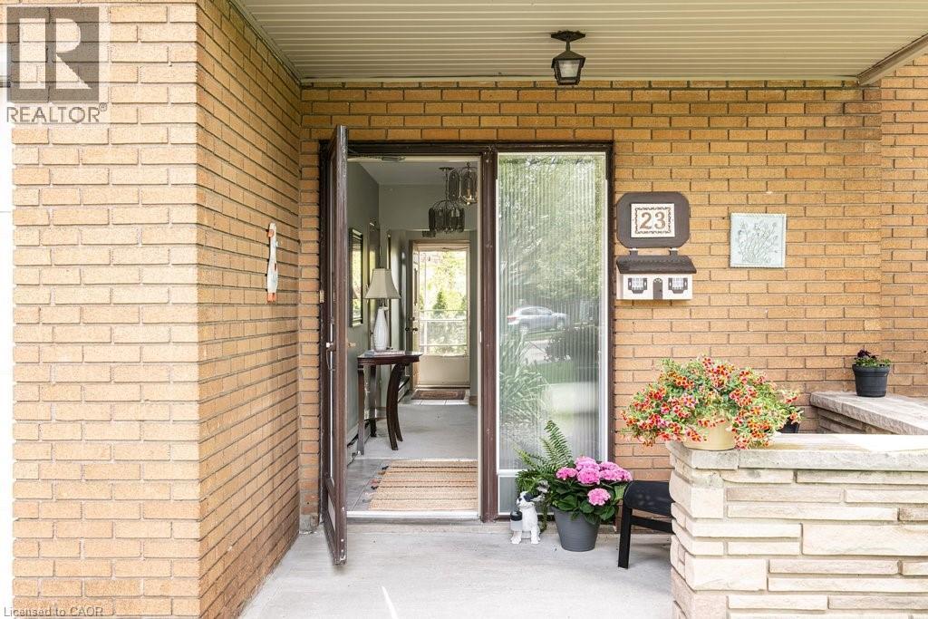 23 Keen Court, Hamilton, Ontario  L8T 1W5 - Photo 5 - 40835266