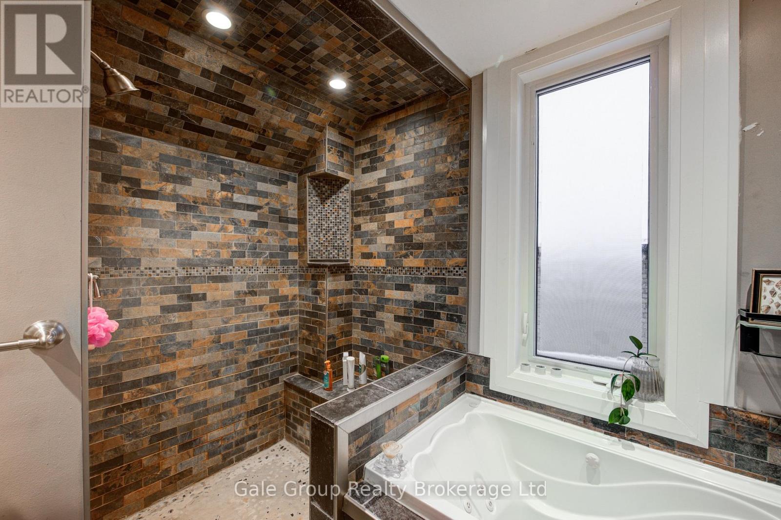 83 Oxford Street, Woodstock, Ontario  N4S 6A4 - Photo 11 - X13223330
