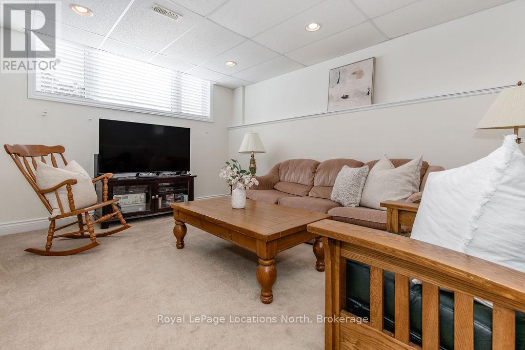 40 Fairway Crescent, Wasaga Beach, Ontario  L9Z 1B8 - Photo 21 - S13223246