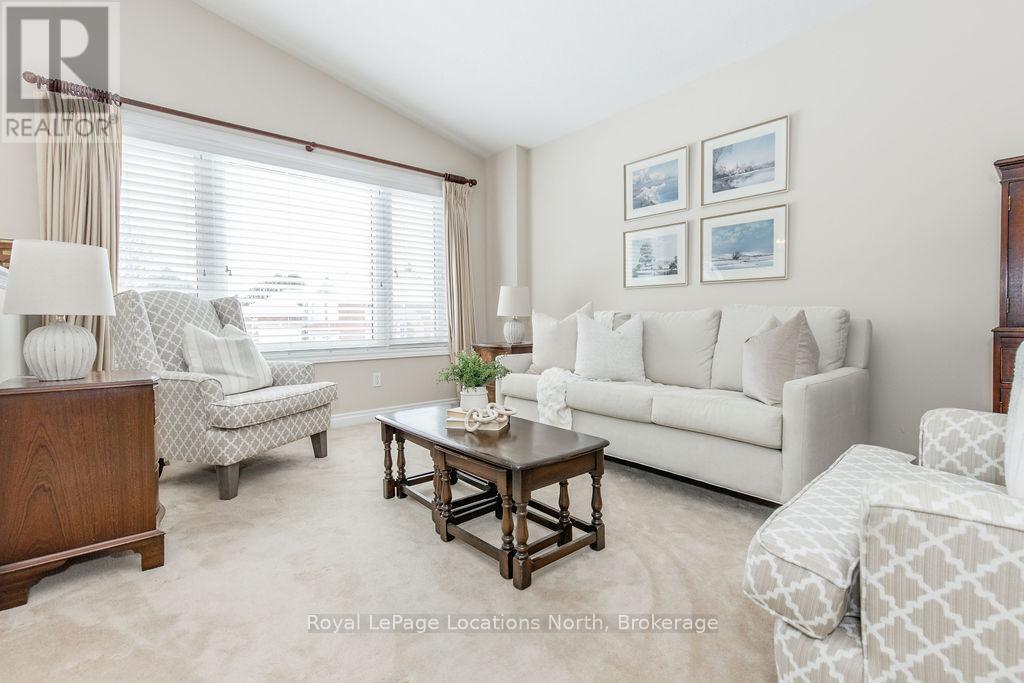40 Fairway Crescent, Wasaga Beach, Ontario  L9Z 1B8 - Photo 4 - S13223246