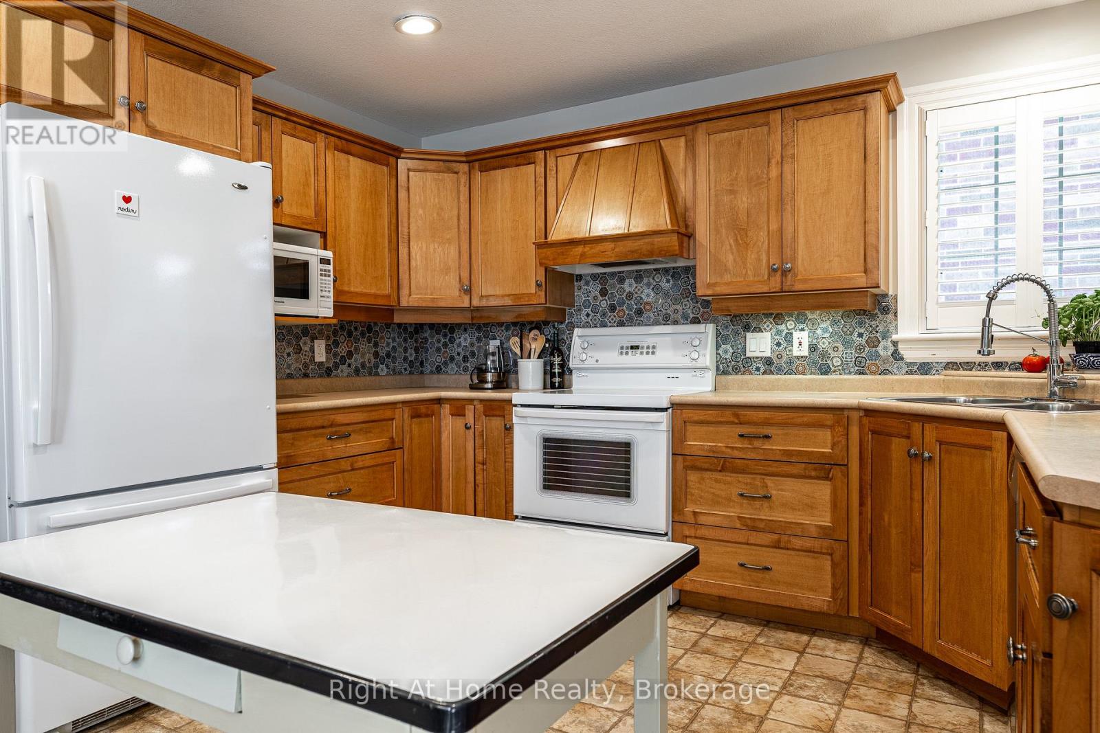 98 Abraham Drive, Stratford, Ontario  N5A 8B1 - Photo 14 - X13223308