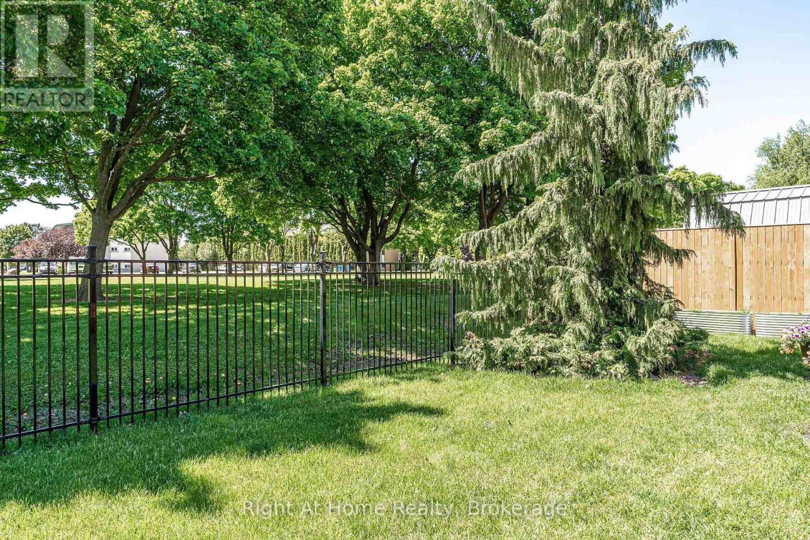 98 Abraham Drive, Stratford, Ontario  N5A 8B1 - Photo 37 - X13223308